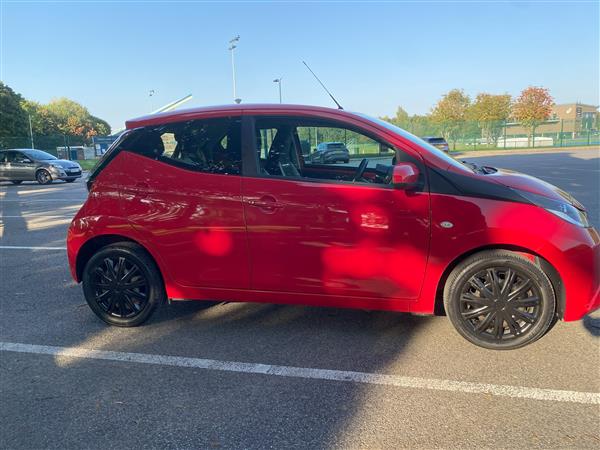 Toyota Aygo 1.0 VVT- x play