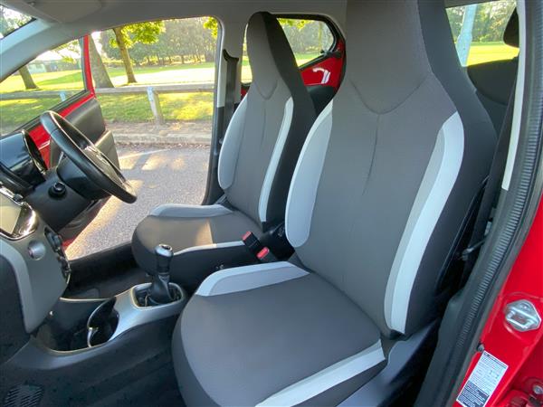 Toyota Aygo 1.0 VVT- x play