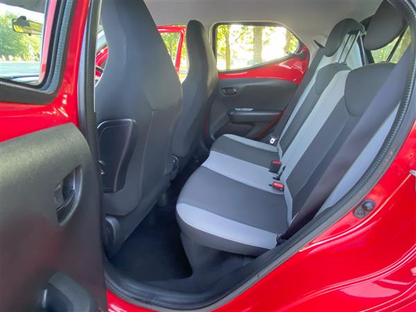 Toyota Aygo 1.0 VVT- x play